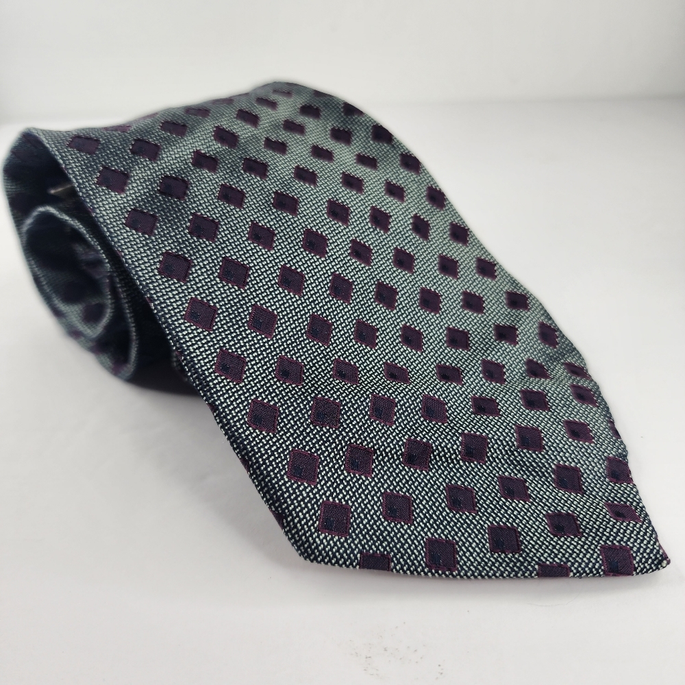 TOM JAMES Black & Red Silk Tie.